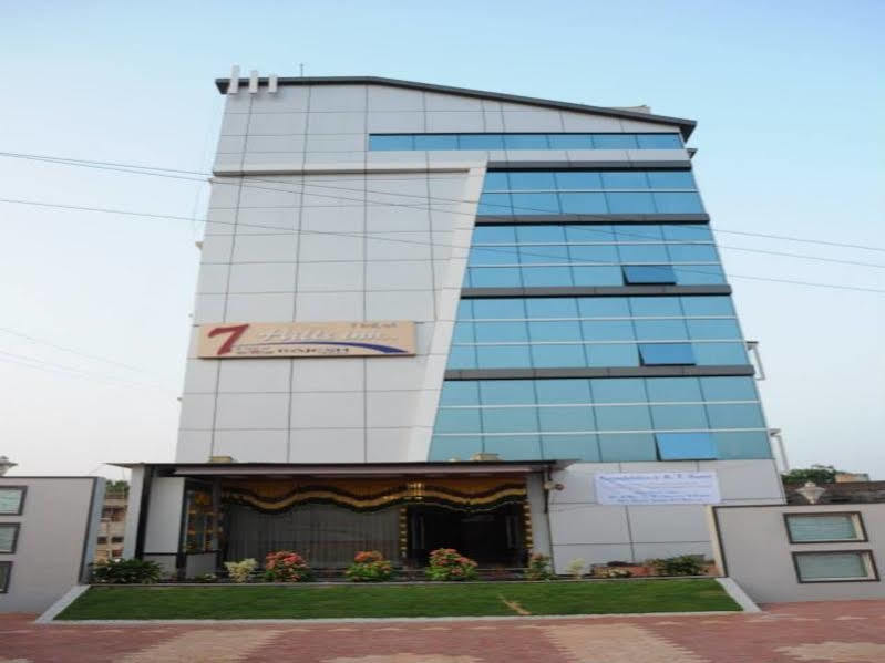 7 Hills Inn Tirupati Buitenkant foto